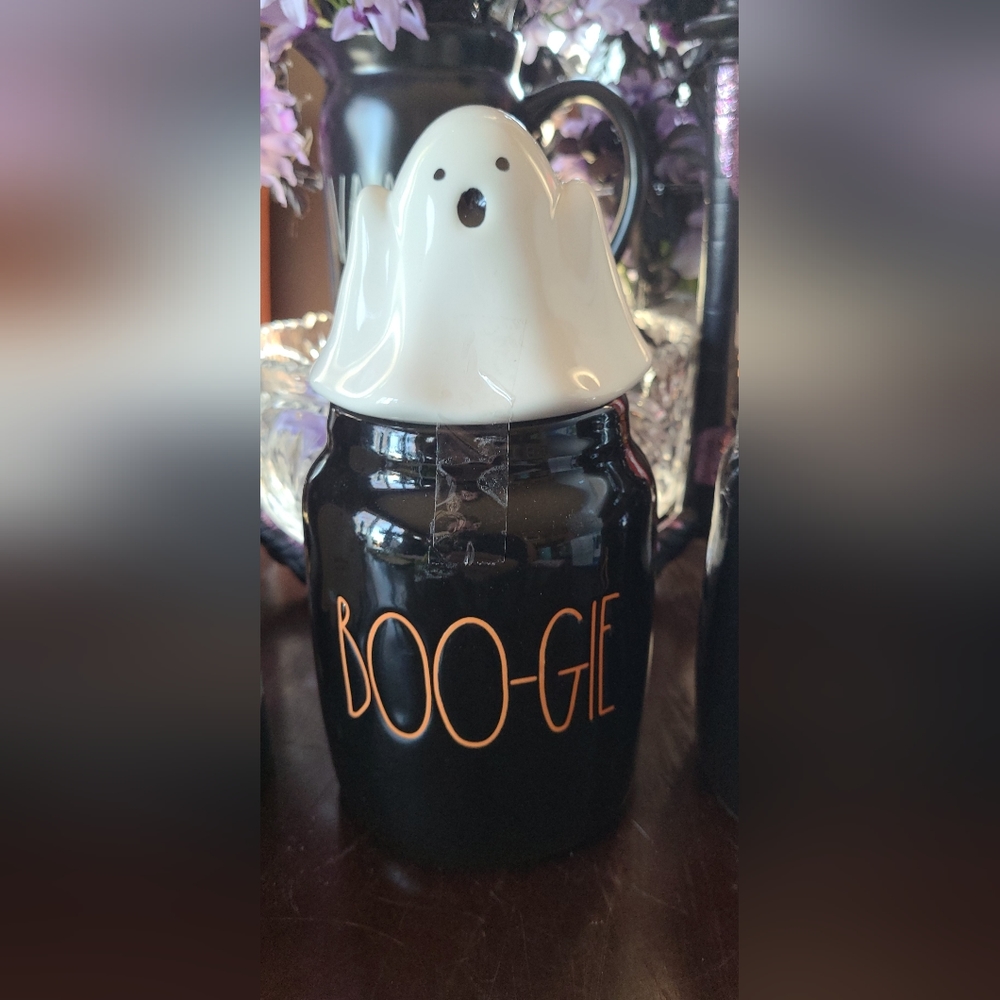 RAE DUNN ghost cannister
